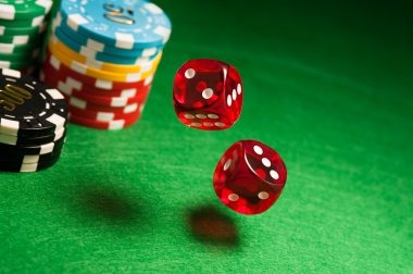 Qiu Qiu dealer dealing cards at lotusbet88 login live studio